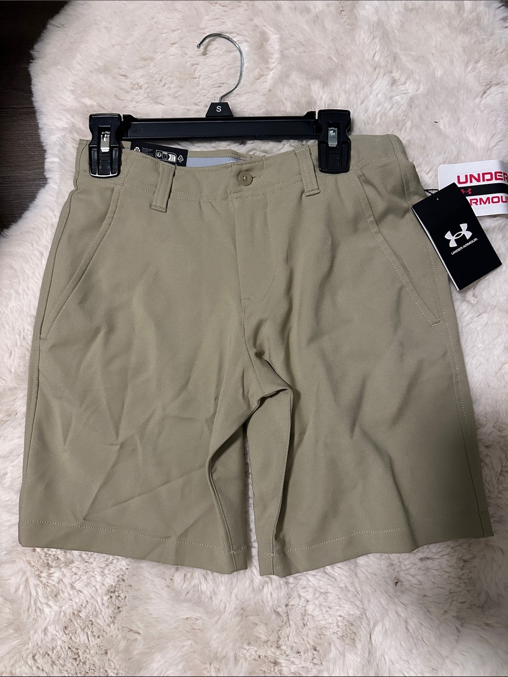 Under Armour Boys Tan Performance Hybrid Shorts size small